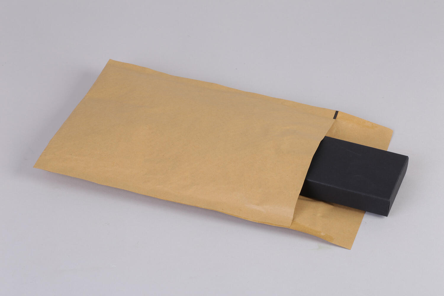 AROFAIR Papierpolstertaschen 170x225+50mm 100% Recycling, Ersatz fr Luftpolstertaschen